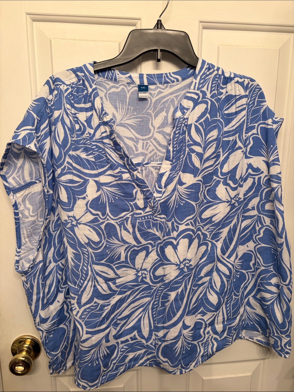 Old Navy Blue and White Floral V-Neck Blouse